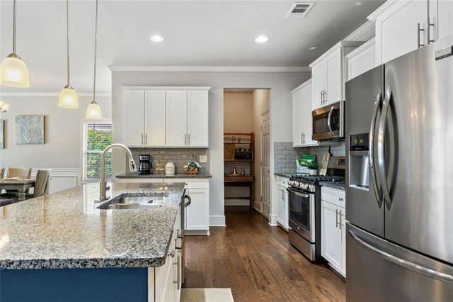 6623 Rivergreen Road, Flowery Branch, GA 30542