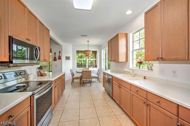 18910 Bay Woods Lake DR 203, Fort Myers, FL 33908
