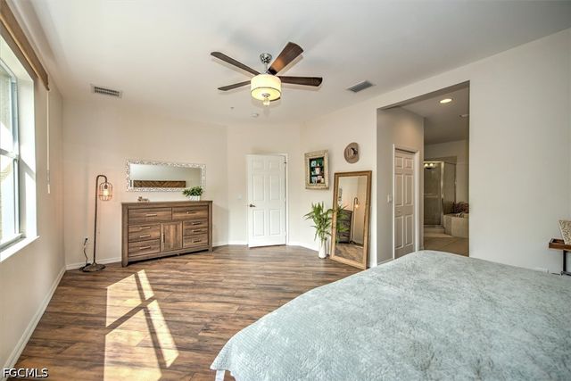 18910 Bay Woods Lake DR 203, Fort Myers, FL 33908