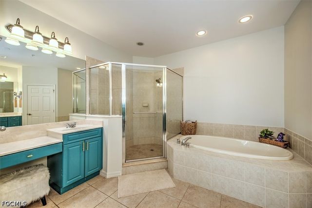 18910 Bay Woods Lake DR 203, Fort Myers, FL 33908