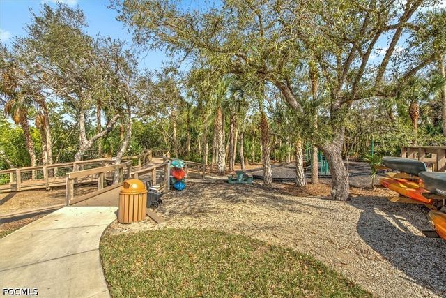 18910 Bay Woods Lake DR 203, Fort Myers, FL 33908