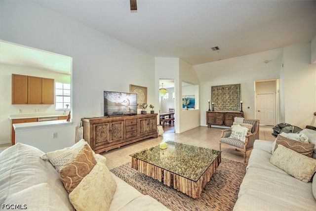 18910 Bay Woods Lake DR 203, Fort Myers, FL 33908
