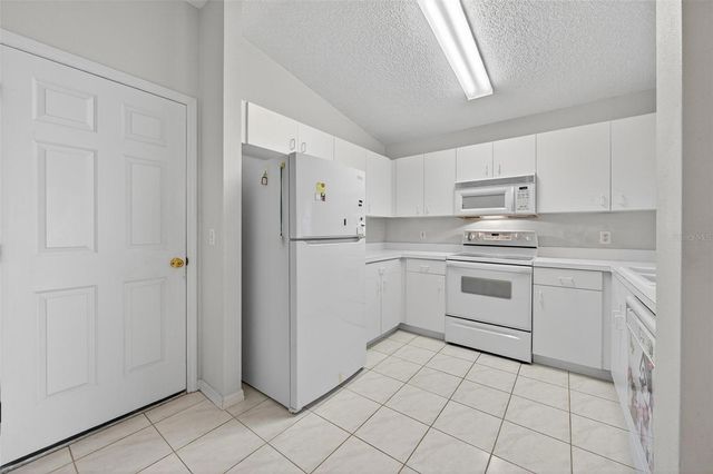 4217 CHAMBERLAIN WAY, Clermont, FL 34711