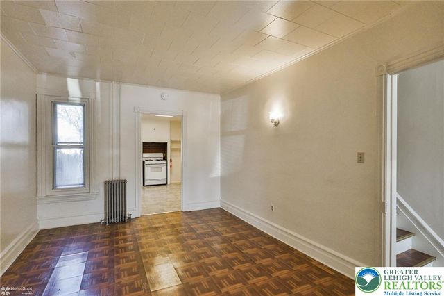 1135 West Court Street, Allentown City, PA 18101