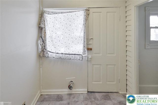 1135 West Court Street, Allentown City, PA 18101