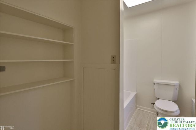 1135 West Court Street, Allentown City, PA 18101