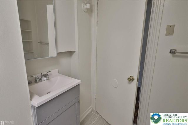 1135 West Court Street, Allentown City, PA 18101