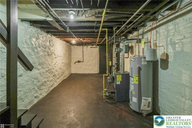 1135 West Court Street, Allentown City, PA 18101