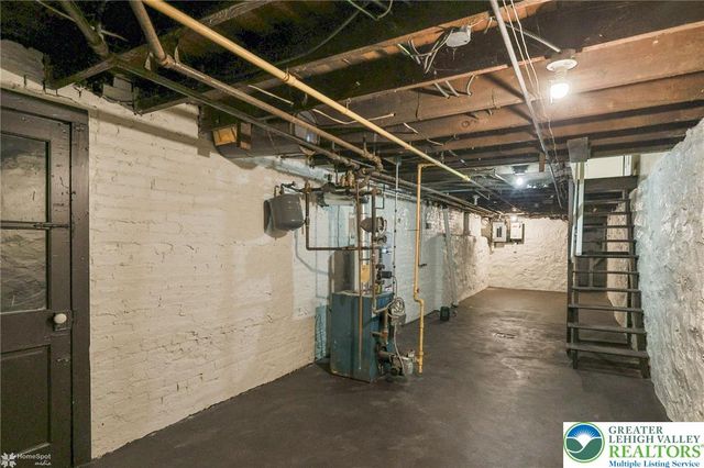 1135 West Court Street, Allentown City, PA 18101