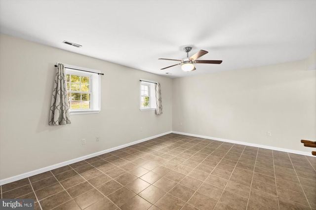 3712 W GLEN DOWER DR, Fredericksburg, VA 22408