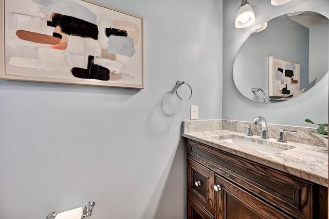 906 Squire Hill Court, Crescent Springs, KY 41017