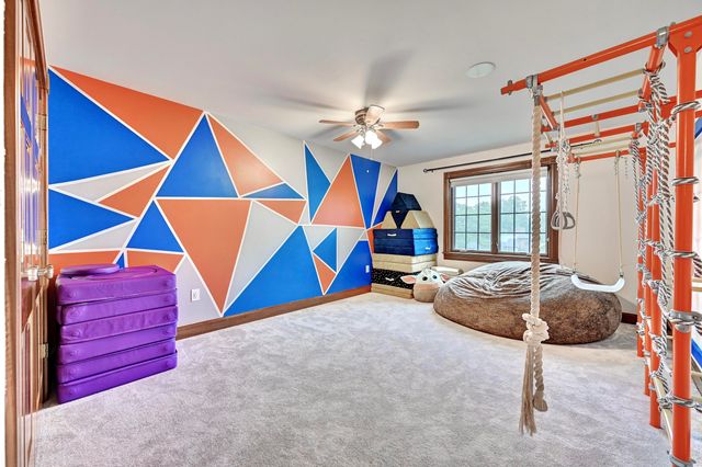 906 Squire Hill Court, Crescent Springs, KY 41017