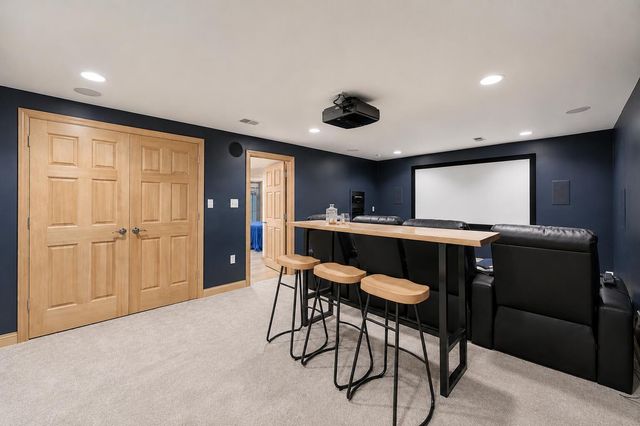 906 Squire Hill Court, Crescent Springs, KY 41017