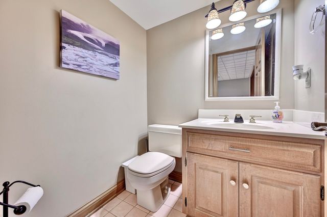 906 Squire Hill Court, Crescent Springs, KY 41017