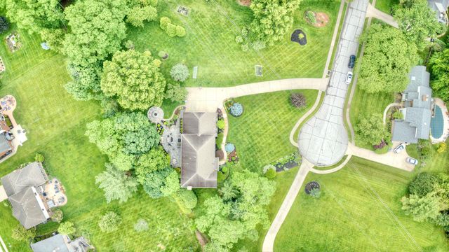 906 Squire Hill Court, Crescent Springs, KY 41017