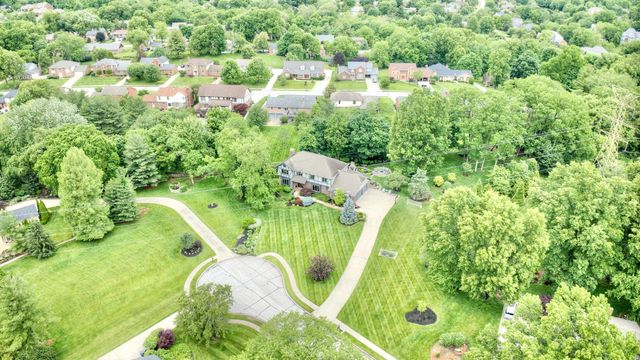 906 Squire Hill Court, Crescent Springs, KY 41017