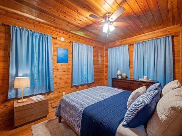 4366 Whiporwill Road, Gillsville, GA 30543