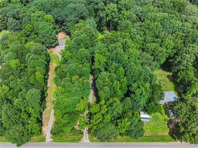 4366 Whiporwill Road, Gillsville, GA 30543
