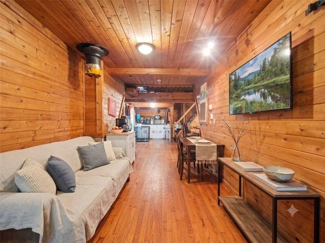 4366 Whiporwill Road, Gillsville, GA 30543