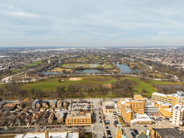 6825 S Rockwell Street, Chicago, IL 60629