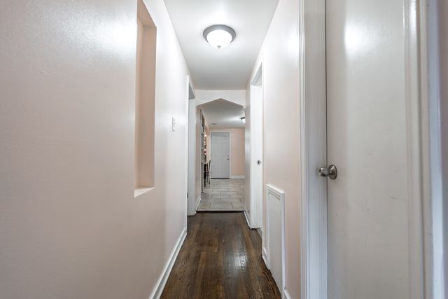 6825 S Rockwell Street, Chicago, IL 60629