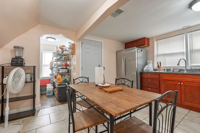 6825 S Rockwell Street, Chicago, IL 60629