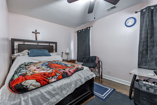 6825 S Rockwell Street, Chicago, IL 60629