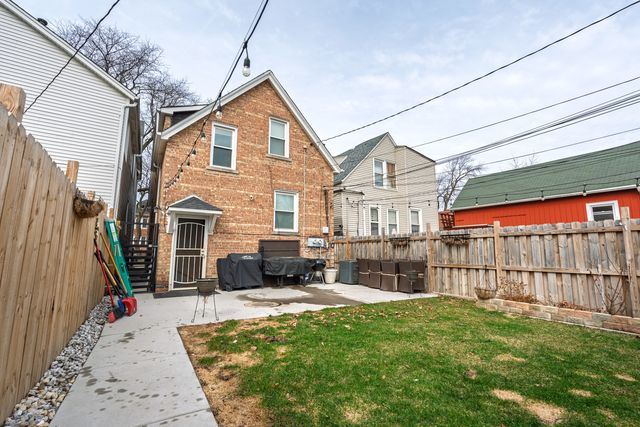 6825 S Rockwell Street, Chicago, IL 60629