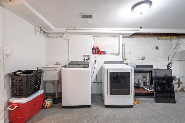 6825 S Rockwell Street, Chicago, IL 60629