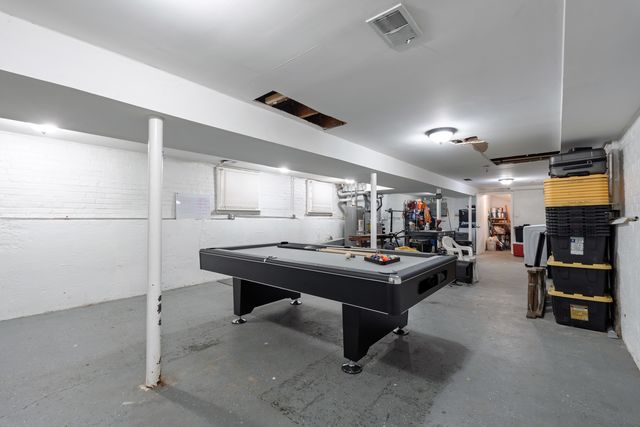 6825 S Rockwell Street, Chicago, IL 60629