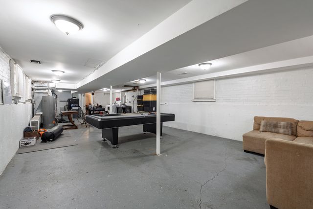 6825 S Rockwell Street, Chicago, IL 60629