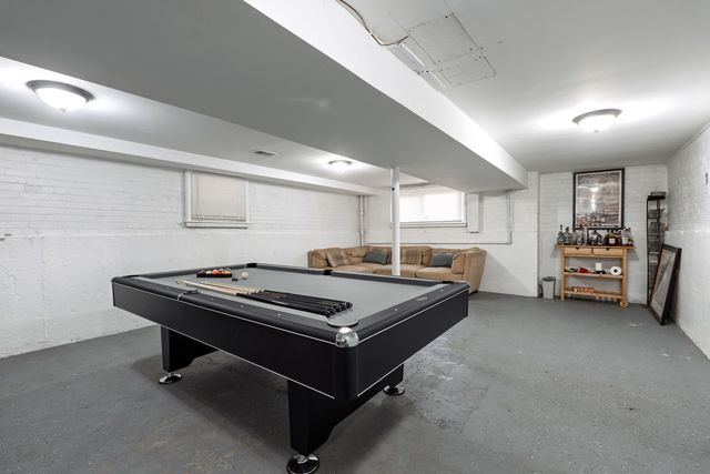 6825 S Rockwell Street, Chicago, IL 60629