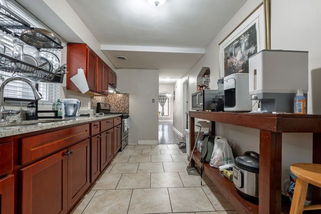 6825 S Rockwell Street, Chicago, IL 60629