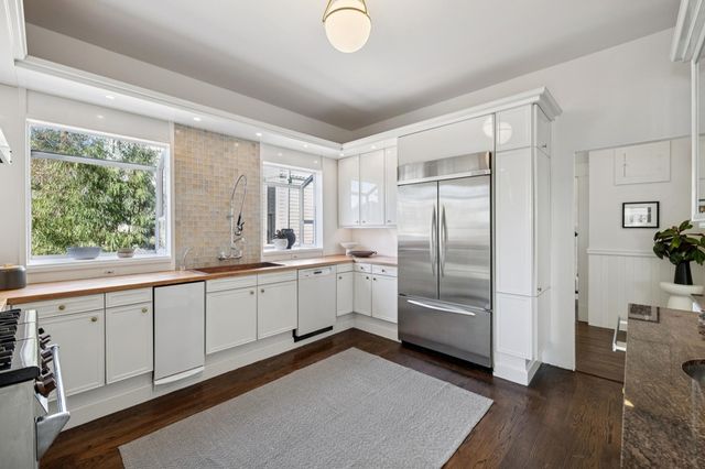 1814 CLINTON AVENUE, Alameda, CA 94501