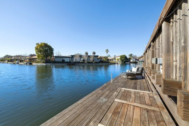 1814 CLINTON AVENUE, Alameda, CA 94501