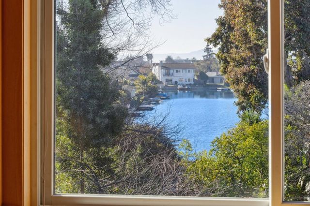 1814 CLINTON AVENUE, Alameda, CA 94501