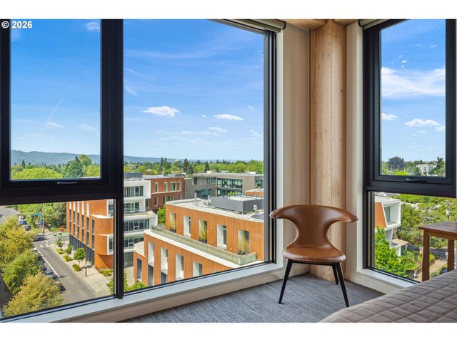 12 Ne FREMONT St 801, Portland, OR 97212