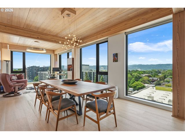 12 Ne FREMONT St 801, Portland, OR 97212