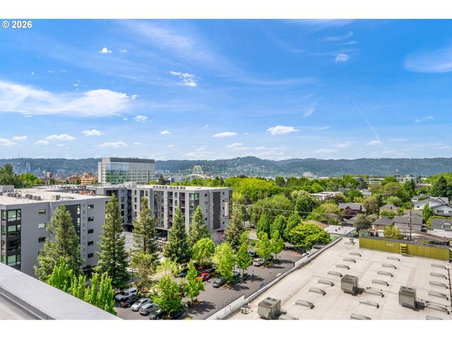 12 Ne FREMONT St 801, Portland, OR 97212