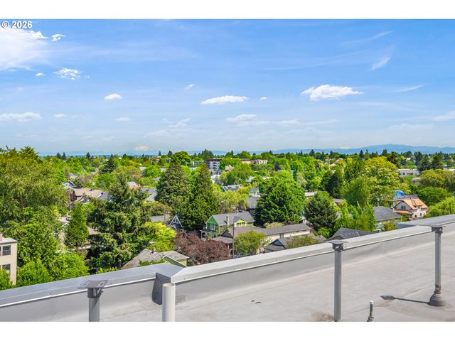 12 Ne FREMONT St 801, Portland, OR 97212