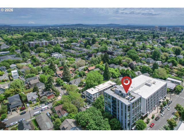 12 Ne FREMONT St 801, Portland, OR 97212