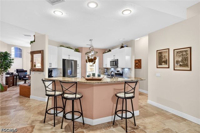 3605 SW 5th ST, Cape Coral, FL 33991