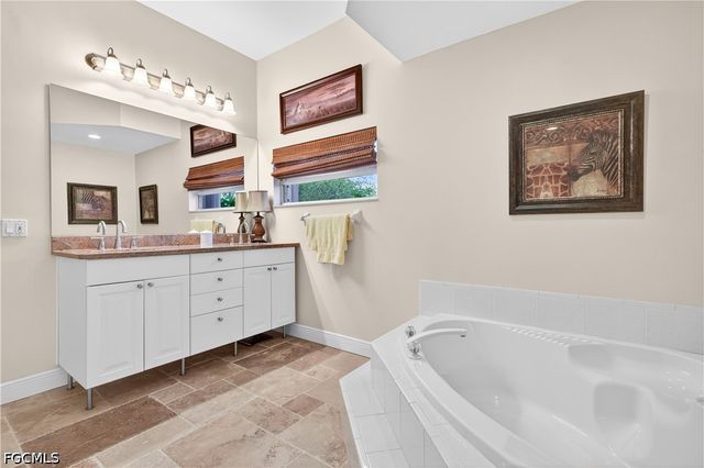 3605 SW 5th ST, Cape Coral, FL 33991