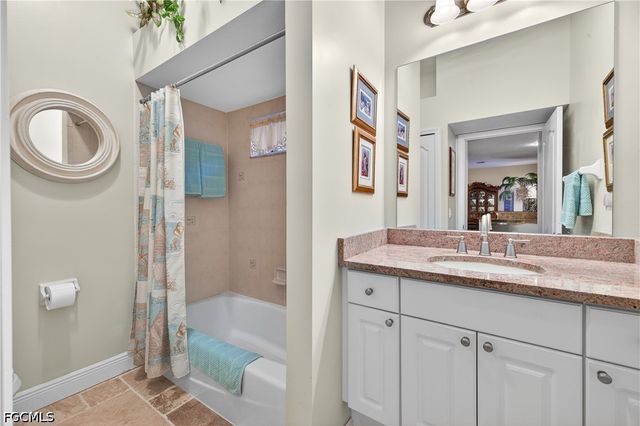 3605 SW 5th ST, Cape Coral, FL 33991