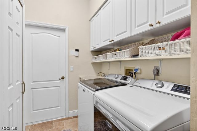 3605 SW 5th ST, Cape Coral, FL 33991