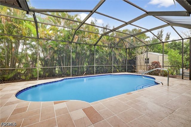 3605 SW 5th ST, Cape Coral, FL 33991