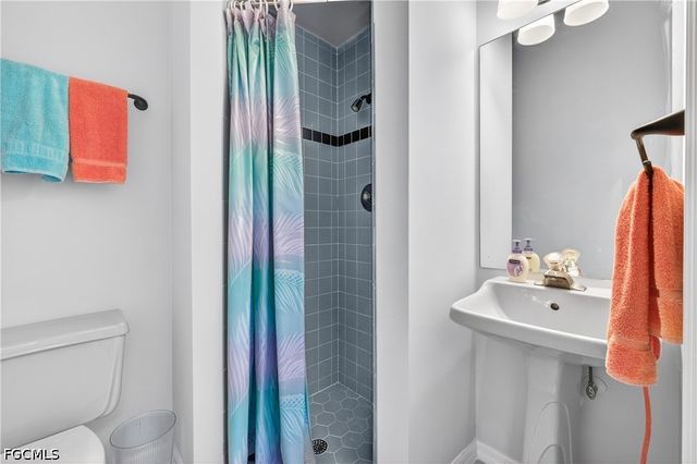 3605 SW 5th ST, Cape Coral, FL 33991