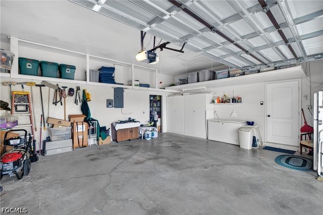 3605 SW 5th ST, Cape Coral, FL 33991