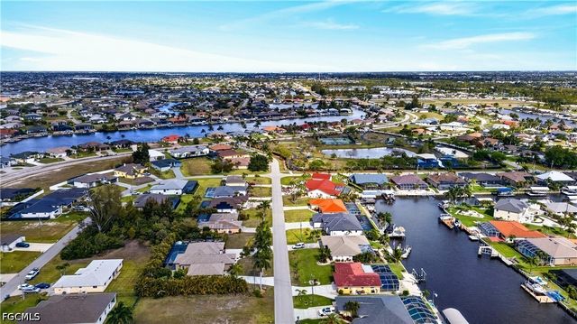 3605 SW 5th ST, Cape Coral, FL 33991