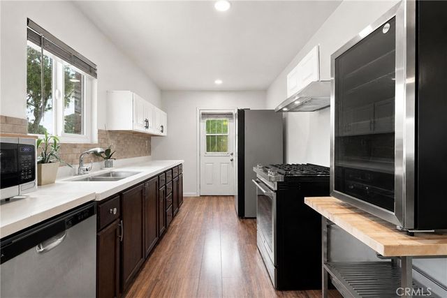 4220 Douglass, Riverside, CA 92507